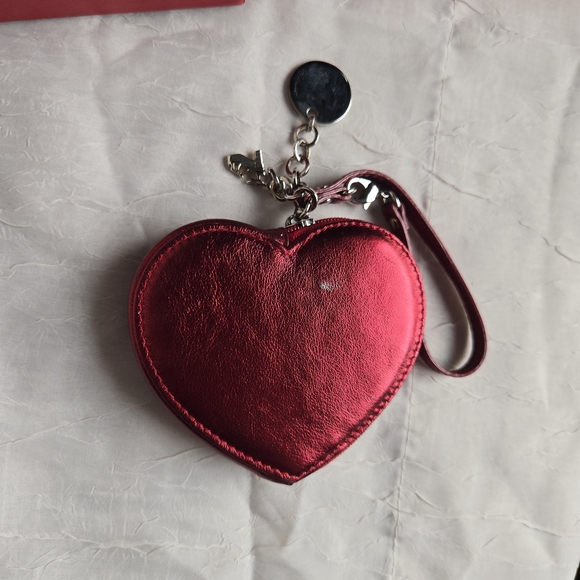 Salvatore Ferragamo Heart Metallic Red Leather Coin Purse - Picture 2 of 10